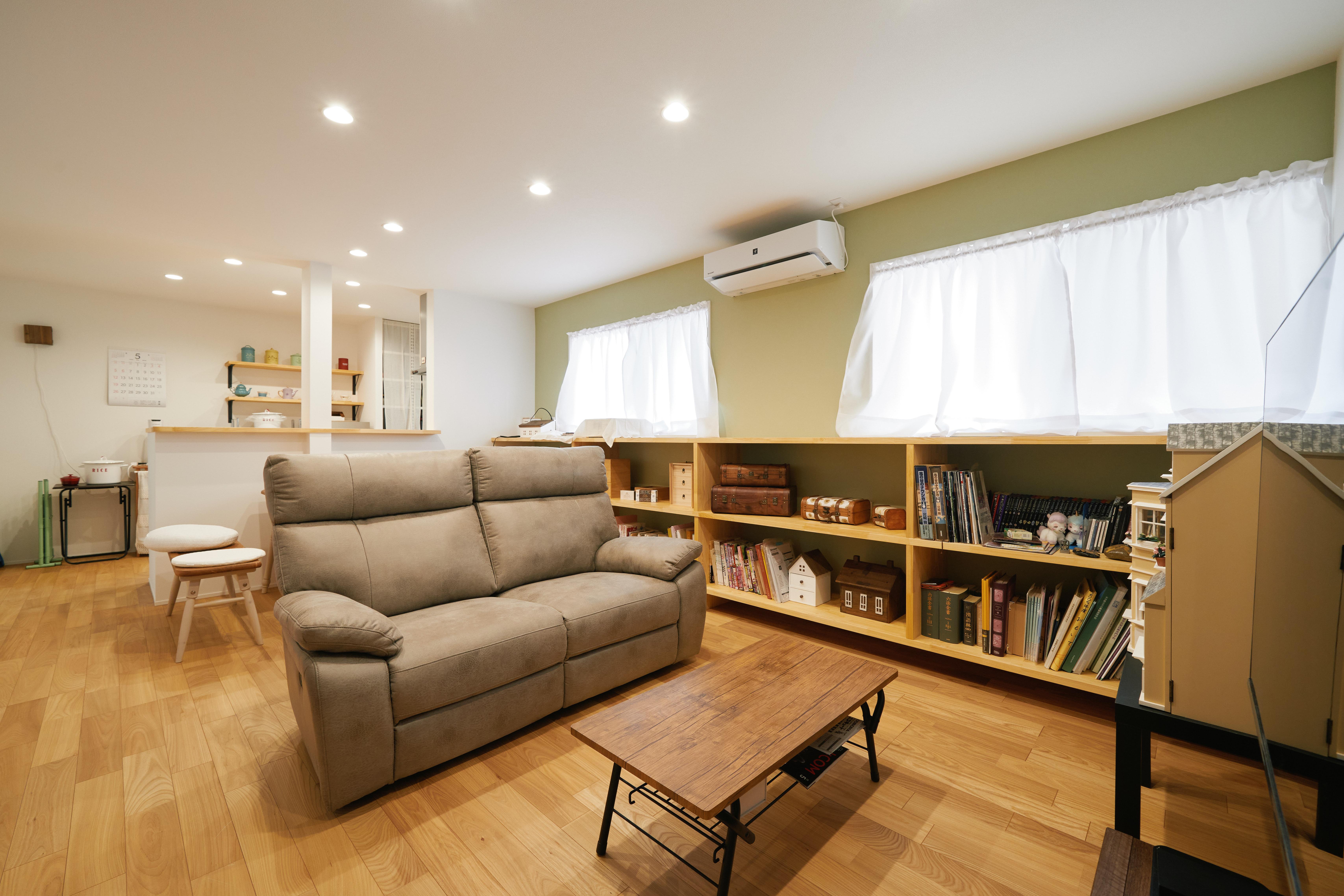 House in Ino Himawari Danchi, Oita City [SAKAI's renovation house] Image of interior after construction 1F Living room